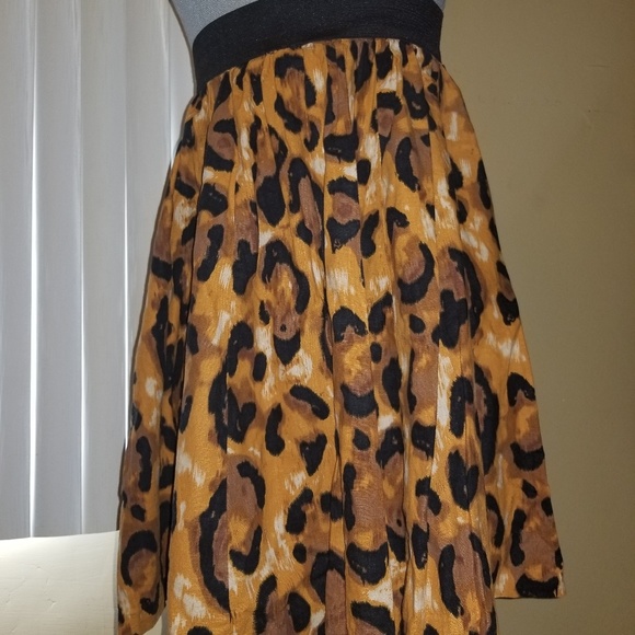 Leopard print circle skirt - Picture 1 of 3
